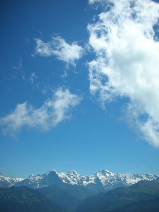 Eiger, Mönch und Jungfrau vom Burgfeldstand-Gipfel aus gesehen