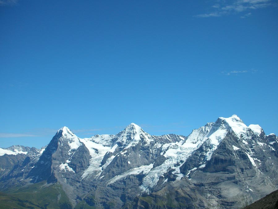 Eiger, Mönch und Jungfrau, vom Gipfel des Schilthorns aus gesehen
